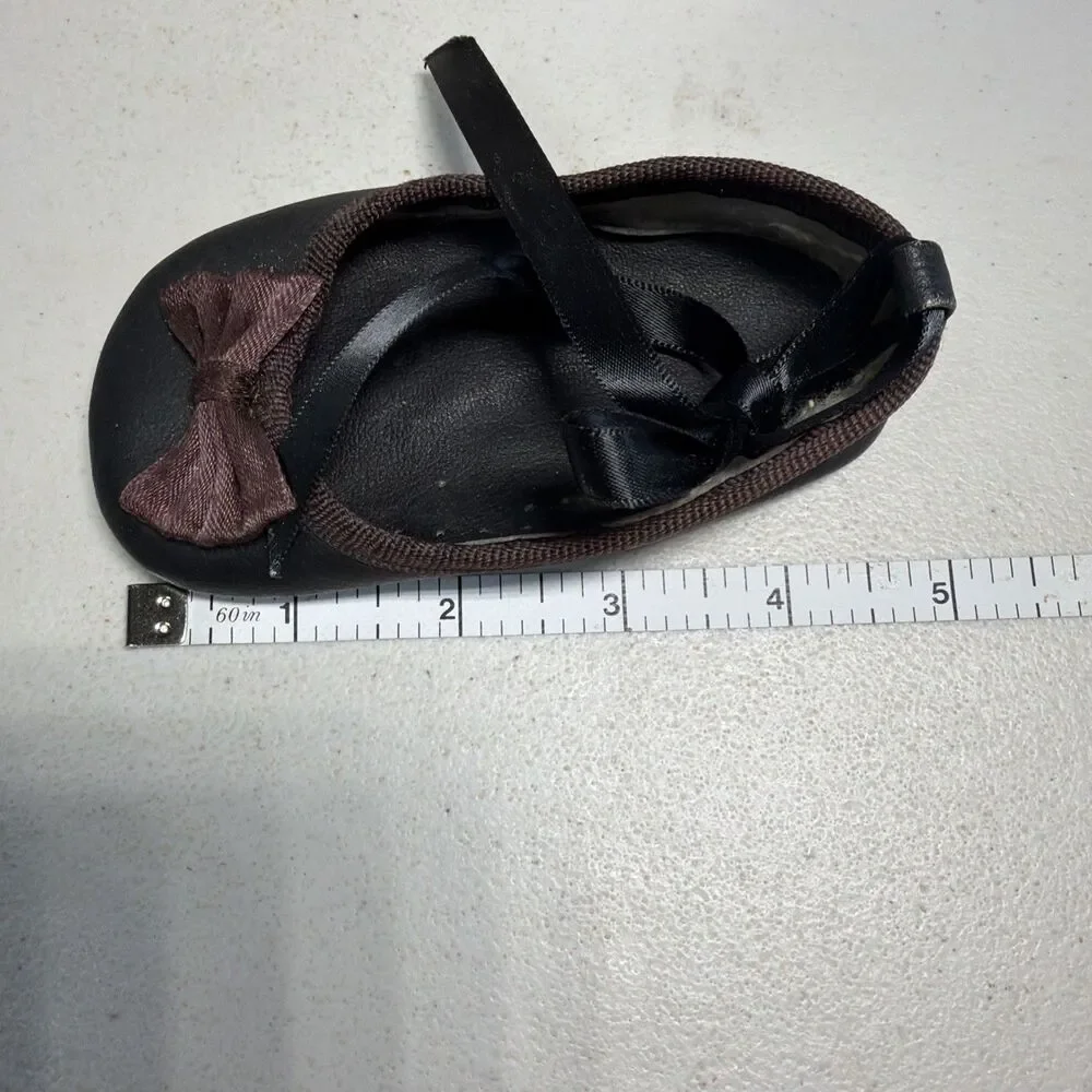 Vintage Baby Shoes Black Burgundy Velvet Bows Ribbon Tie Antique Infant Shoes